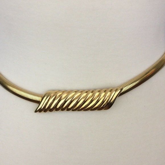 Vtg 70/80 Dotty Smith Skinny Gold Tone Metal Belt - Picture 1 of 8
